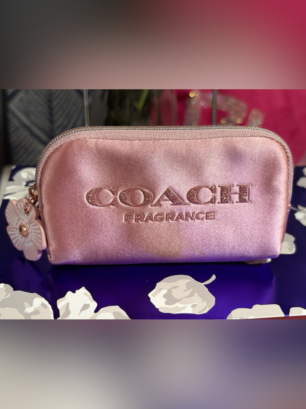 COACH Pink Shimmer Fragrance Pouch
Makeup Case, Limited Edition